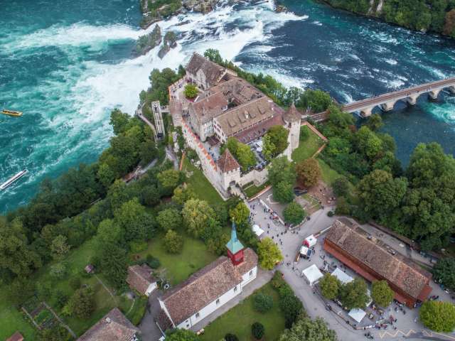Schloss Laufen am Rheinfall